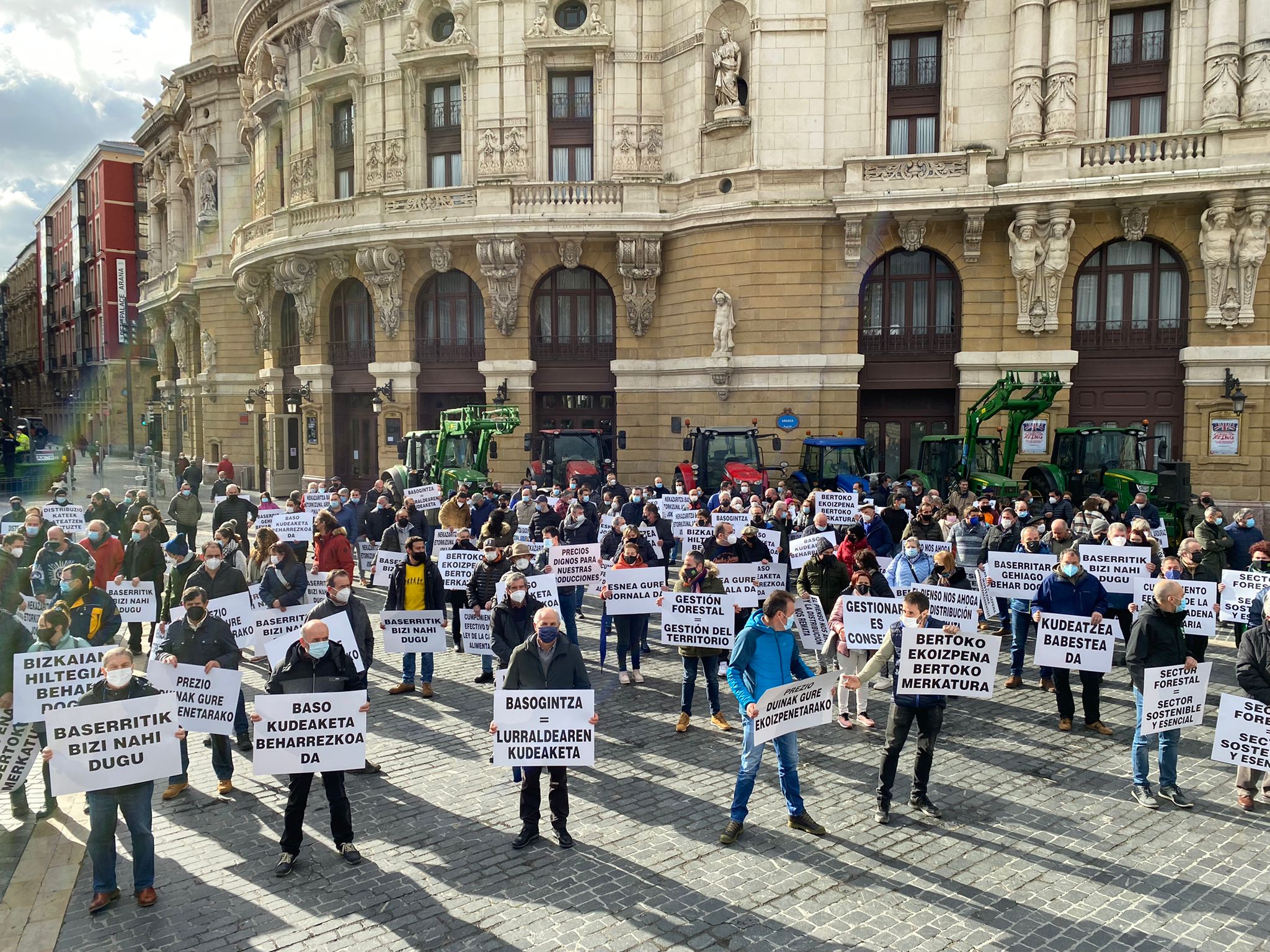 El sector primario de Bizkaia reivindica un futuro para el sector