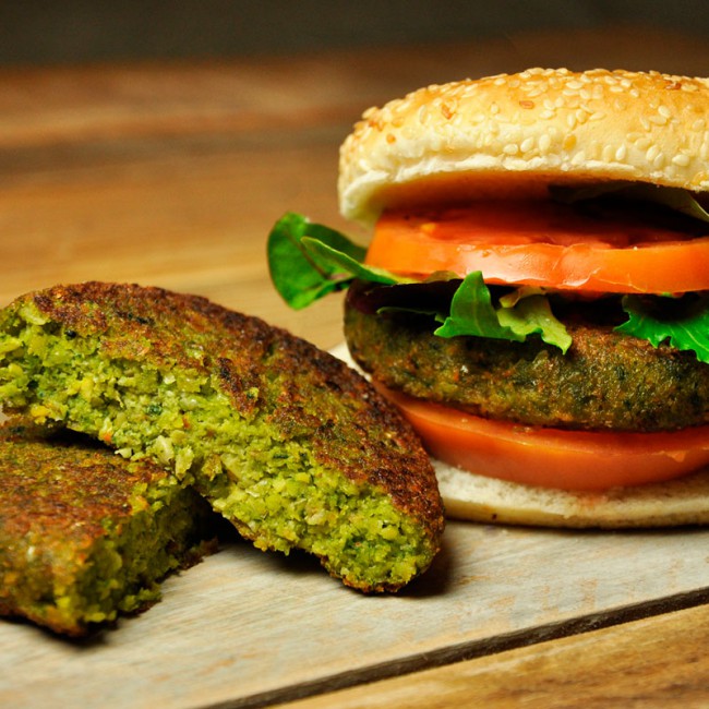 hamburguesa verde montada