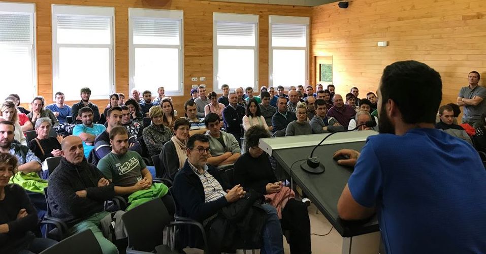 Baserritar Gazteen 3. Topaketa, oso arrakastatsua, etorkizuna lantzeko lehen urratsa indartsua izan da