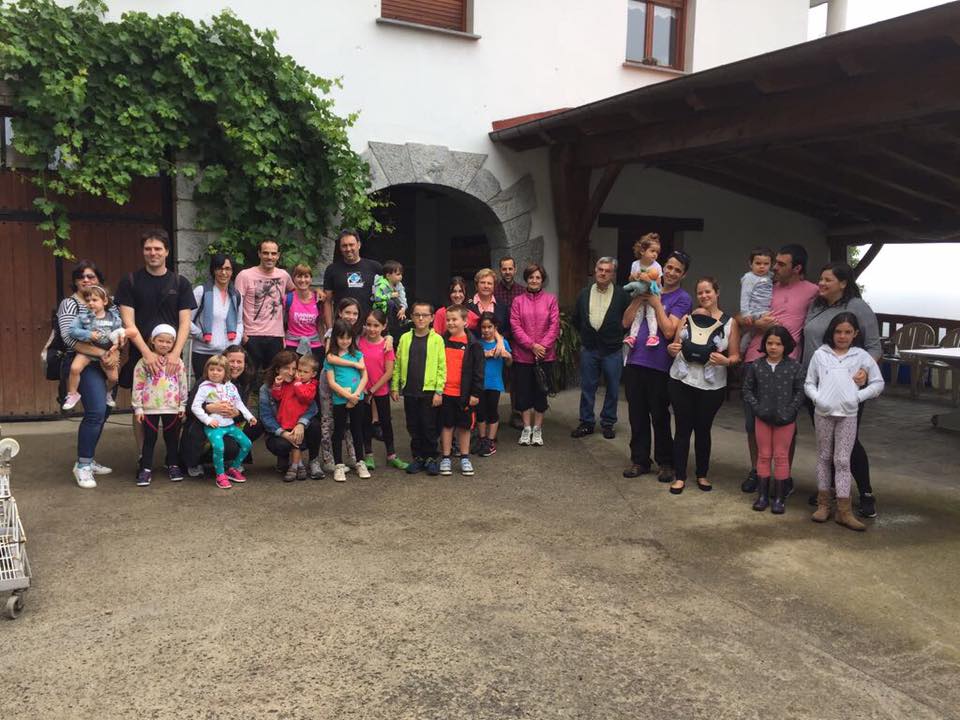 NEKAZARITZA-USTIATEGIETAN BISITA GIDATUAK PRESTATZEA