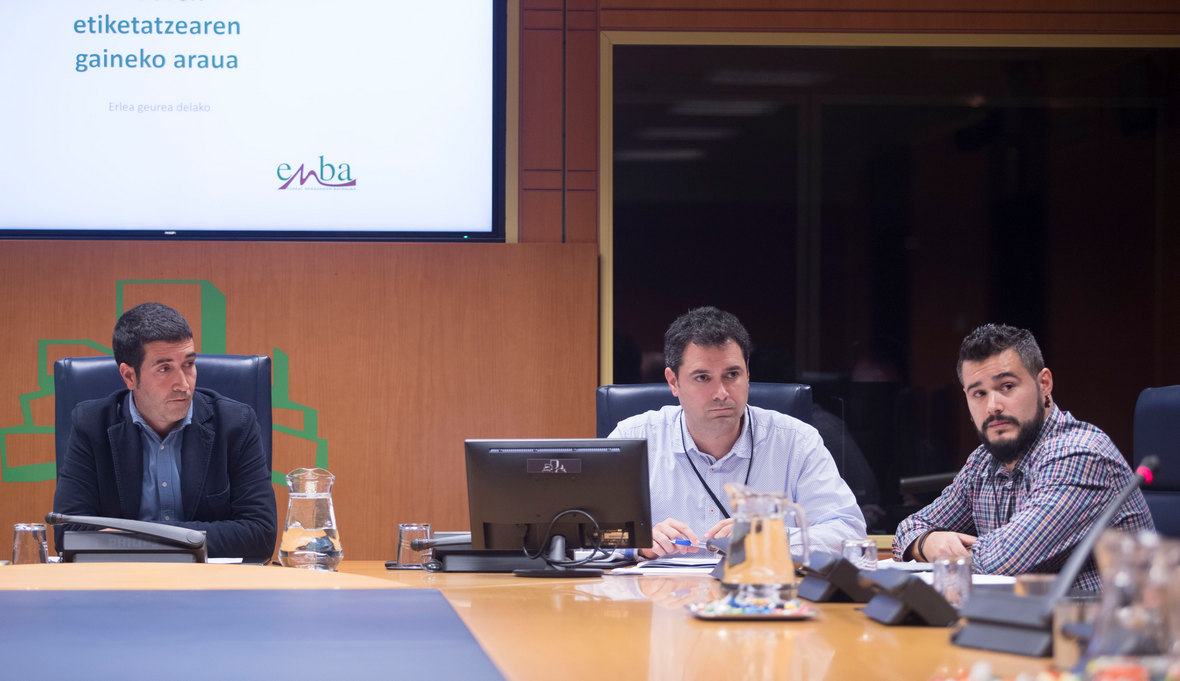 ENBA comparece en el Parlamento Vasco para exigir un mejor etiquetado de la miel que imposibilite el fraude y engaño al consumidor