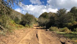 ENBA ha presentado en los 15 ayuntamientos de la Mancomunidad  Enirio-Aralar una moción en apoyo a los políticos que respaldan la adecuación del camino a las txabolas de Igaratza